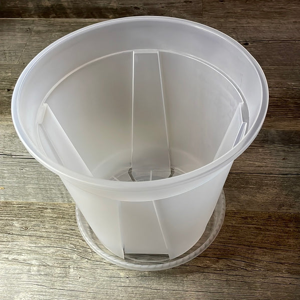 8.75” clear plastic pot saucer