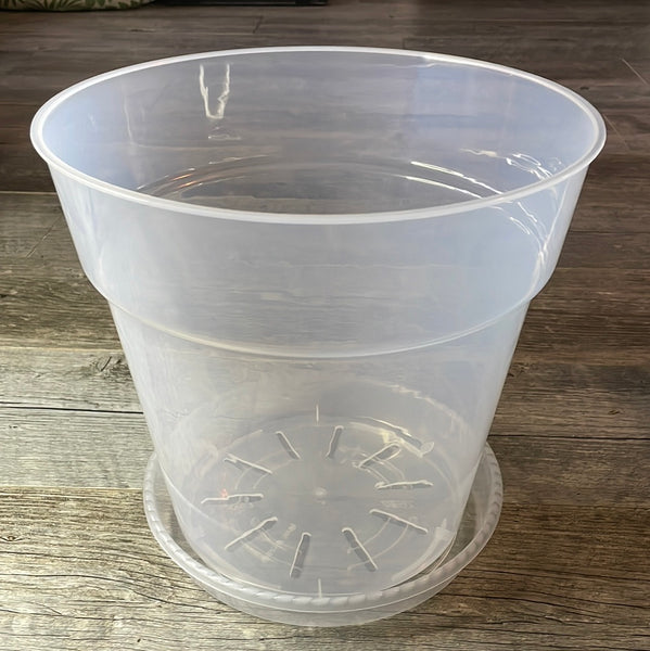 8.75” clear plastic pot saucer