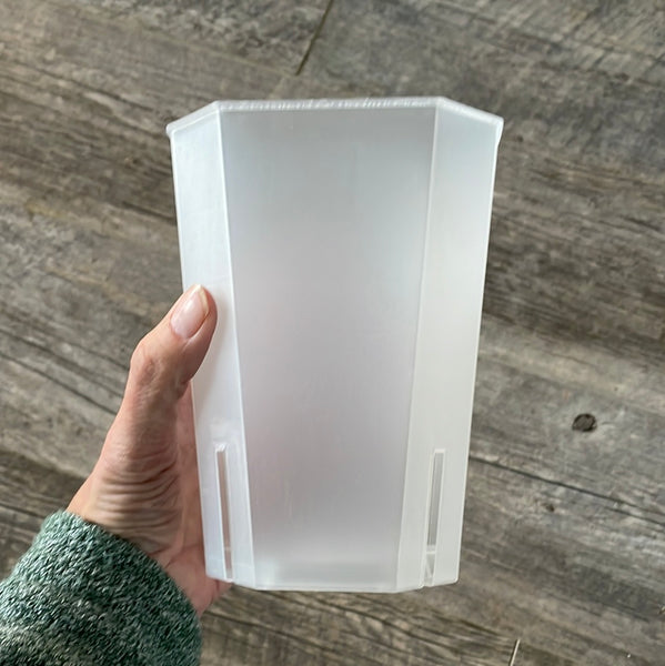 4.75" bevel sided tall square clear pot