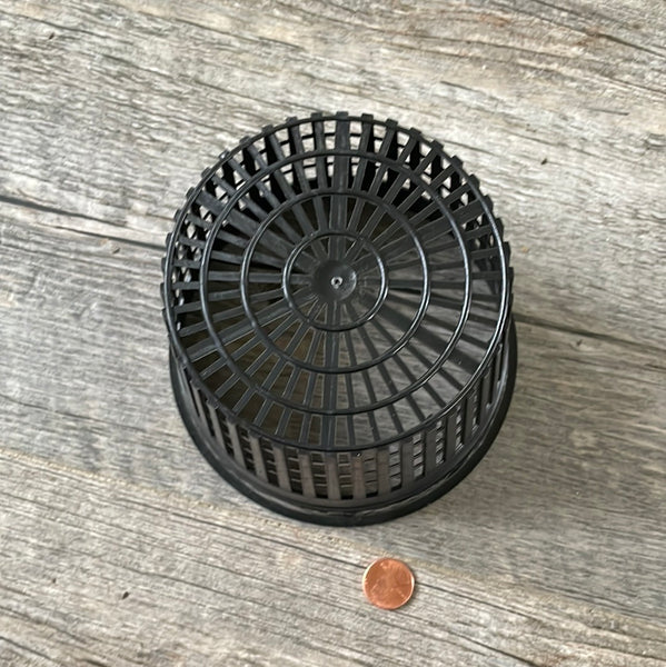 5" round black net cup