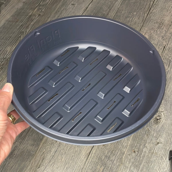 Plant Pie round black plastic orchid pot - two sizes!