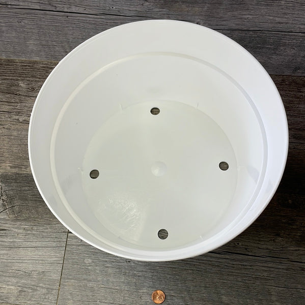 12" round white plastic bulb pan