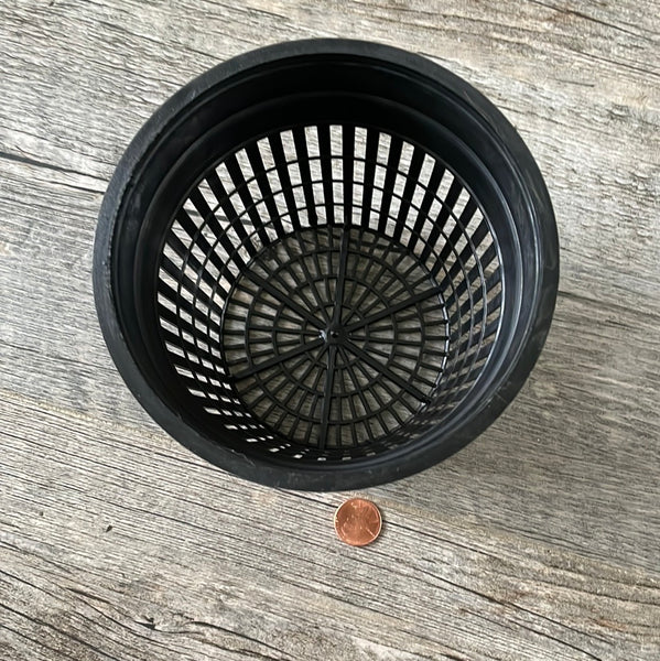 5" round black net cup