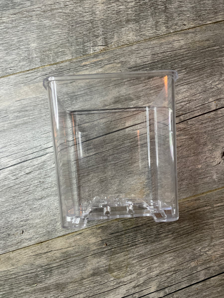 4" glass like clear square footed pot *NEW*