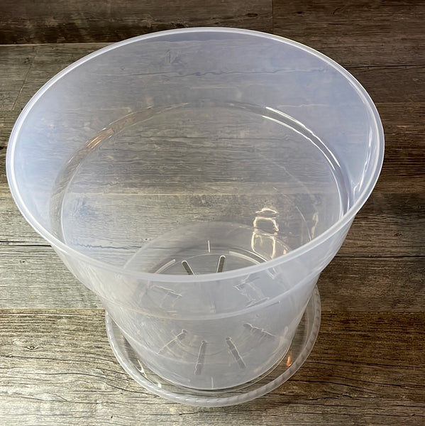 8.75” clear plastic pot saucer