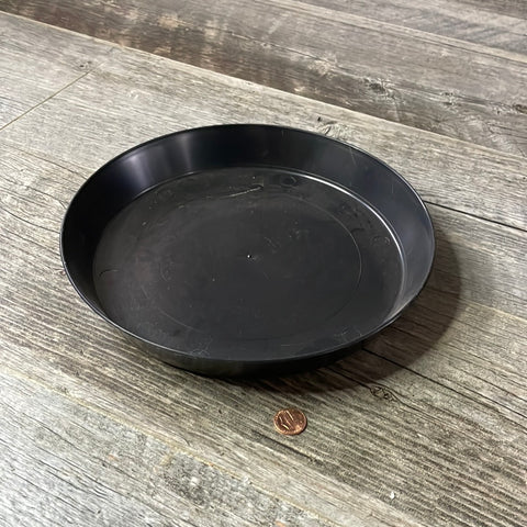 10” black plastic saucer