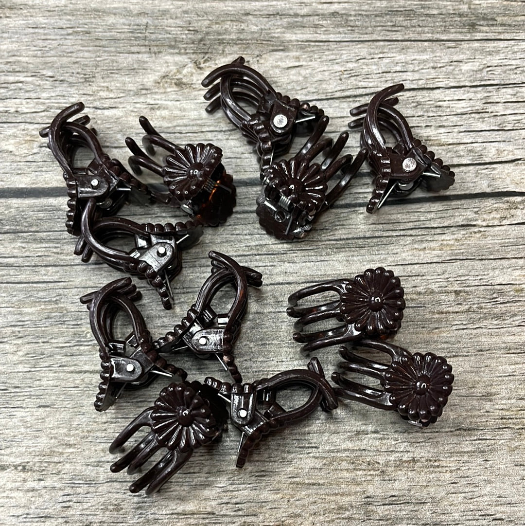 Brown Daisy plant clips - 12 pack